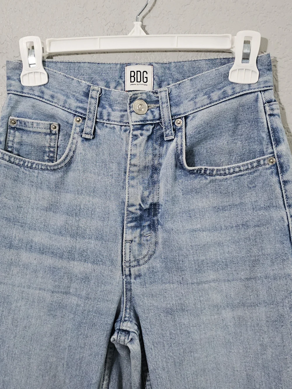 BDG Urban Outfitters High Rise Baggy Light Wash Straight Leg Jeans Womens 25 - Picture 2 of 8